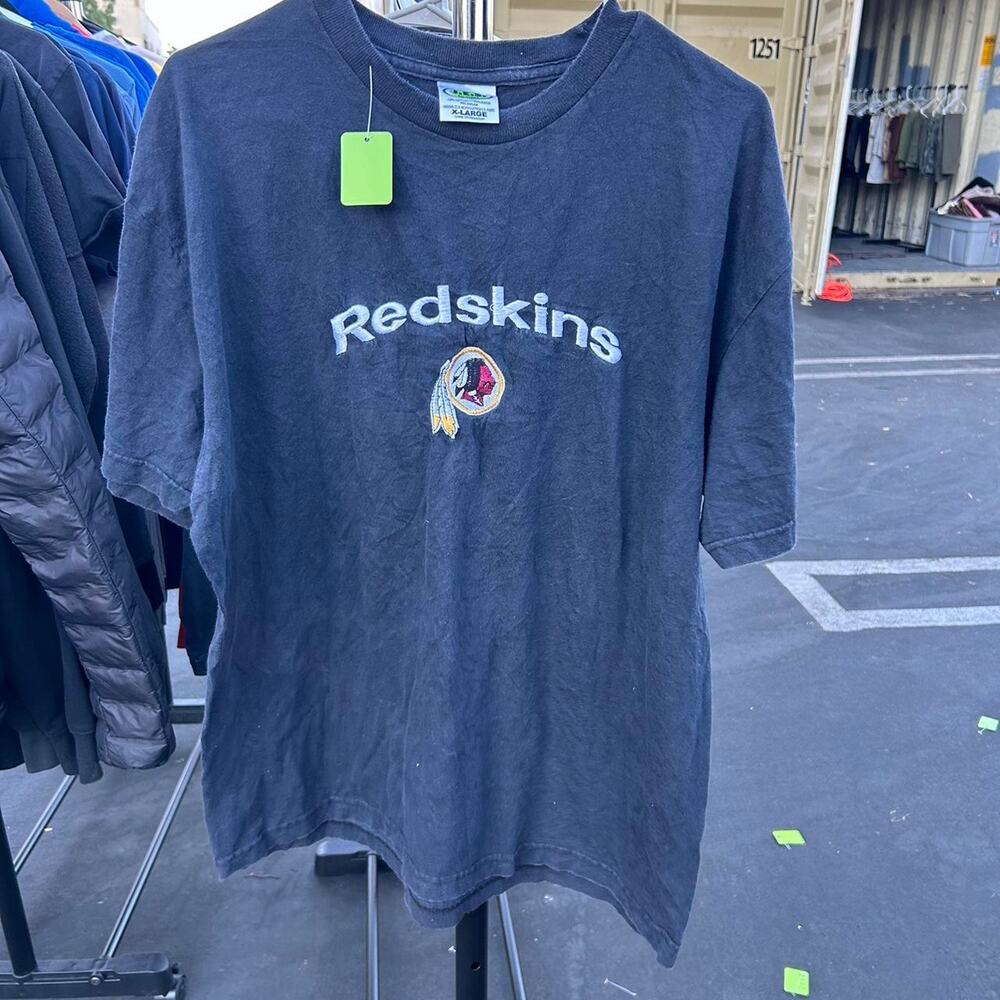Redskins tee size xl